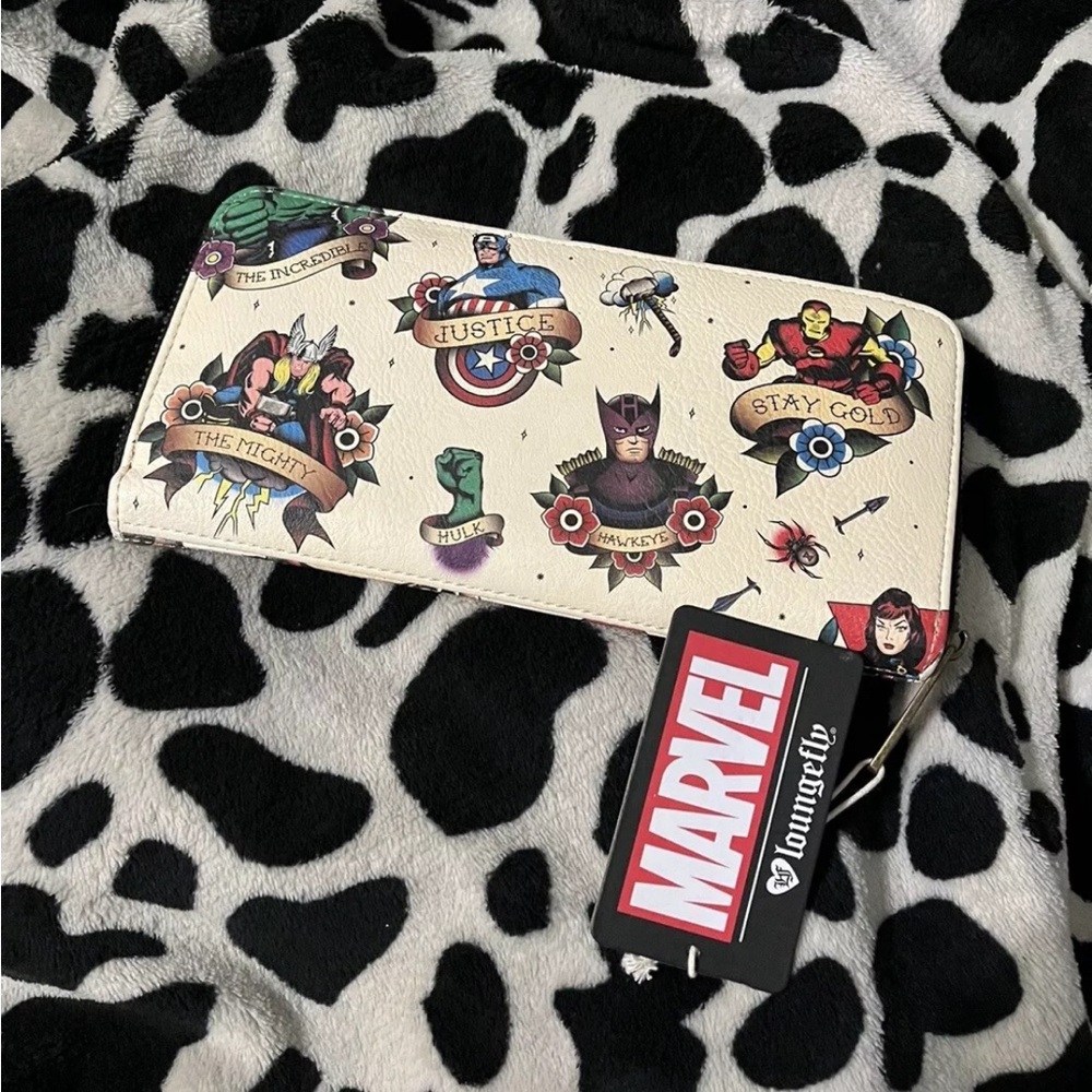 Marvel tattoo loungefly wallet heart logo - Picture 2 of 8